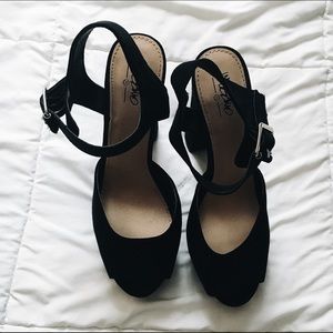 Black Platform Heels w/ Buckle - Vegan Suede